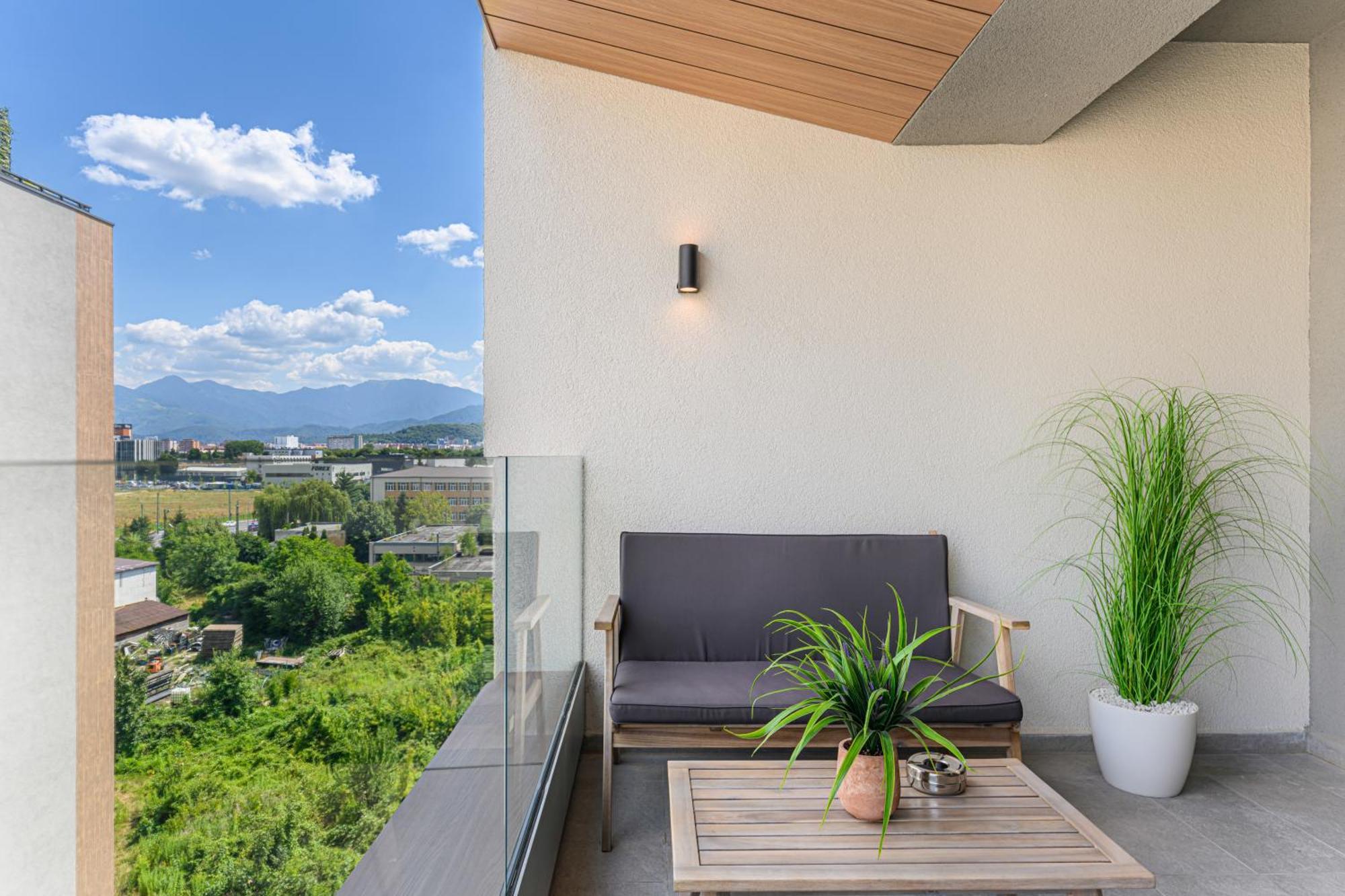 Luxury Landing Apartments Complex Qualis Брашов Екстериор снимка