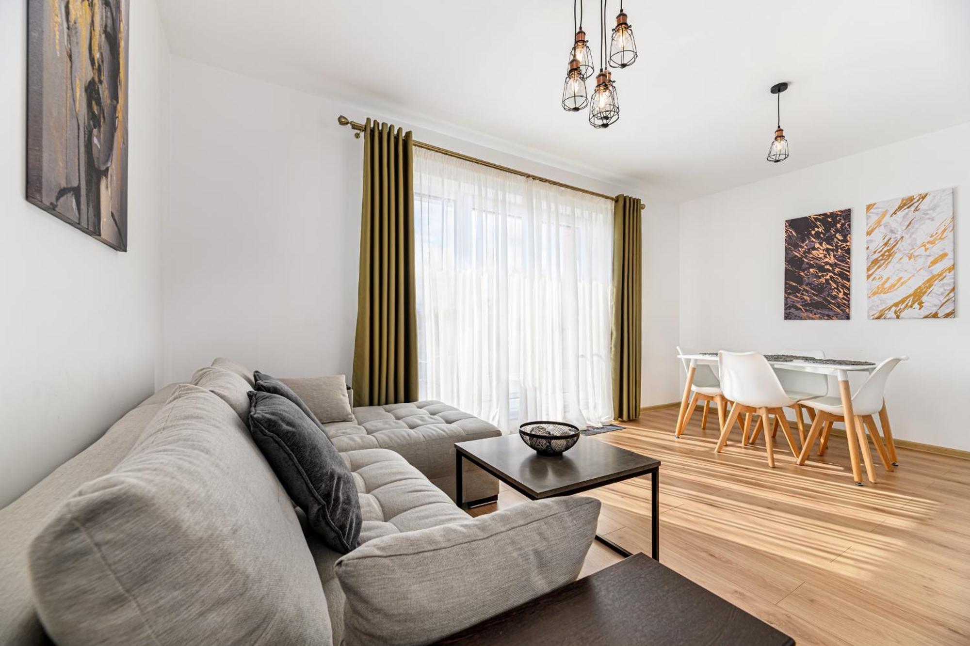 Luxury Landing Apartments Complex Qualis Брашов Екстериор снимка