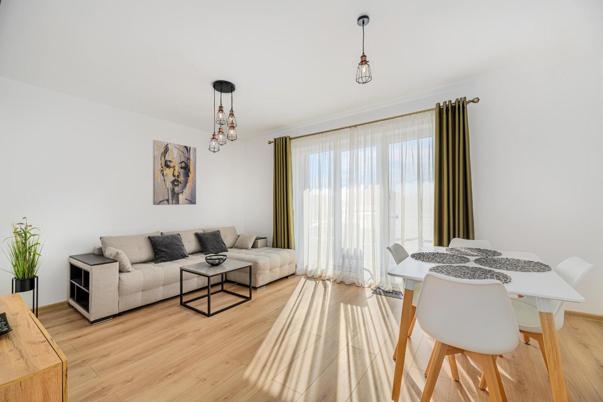 Luxury Landing Apartments Complex Qualis Брашов Екстериор снимка