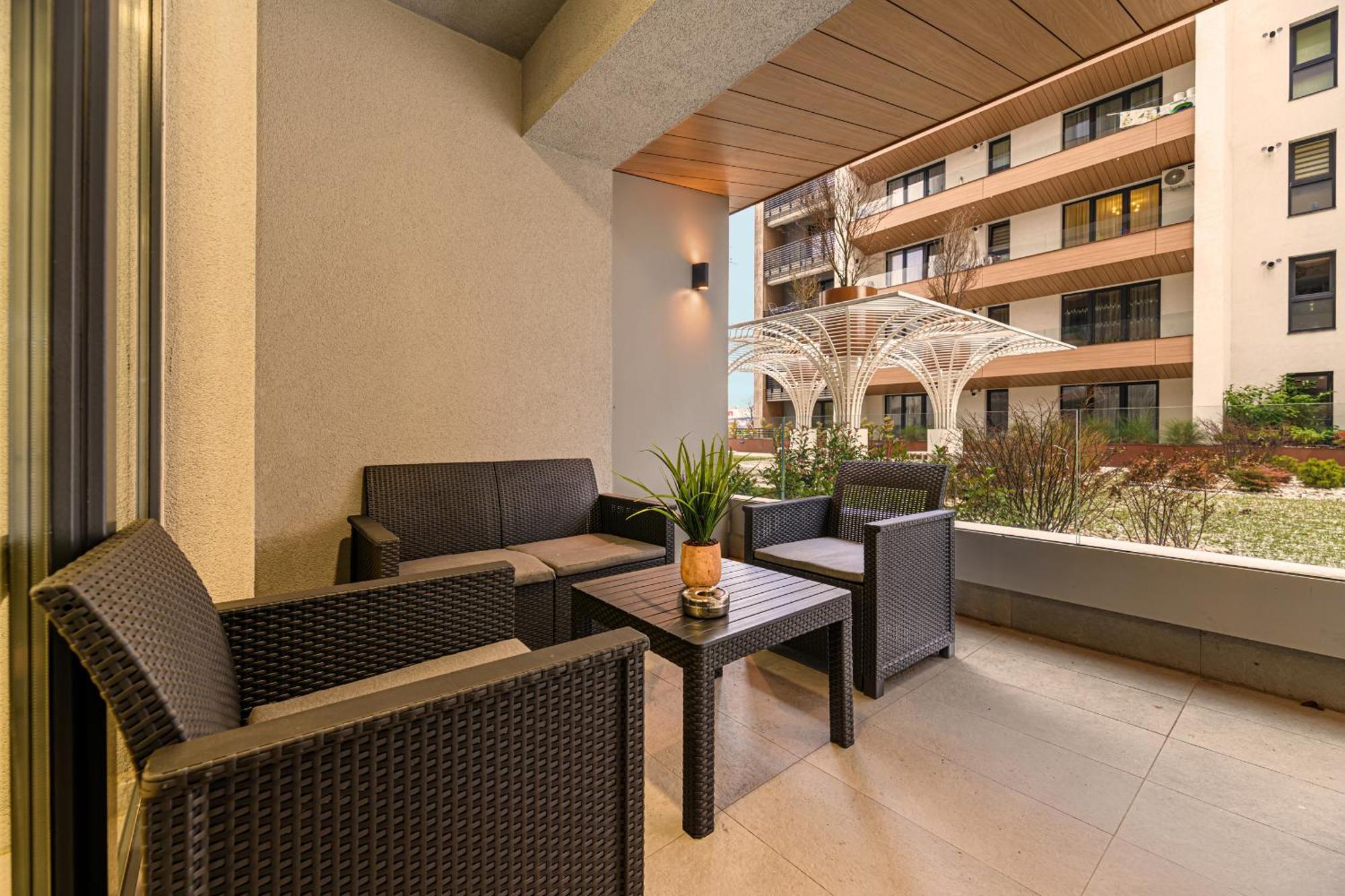 Luxury Landing Apartments Complex Qualis Брашов Екстериор снимка