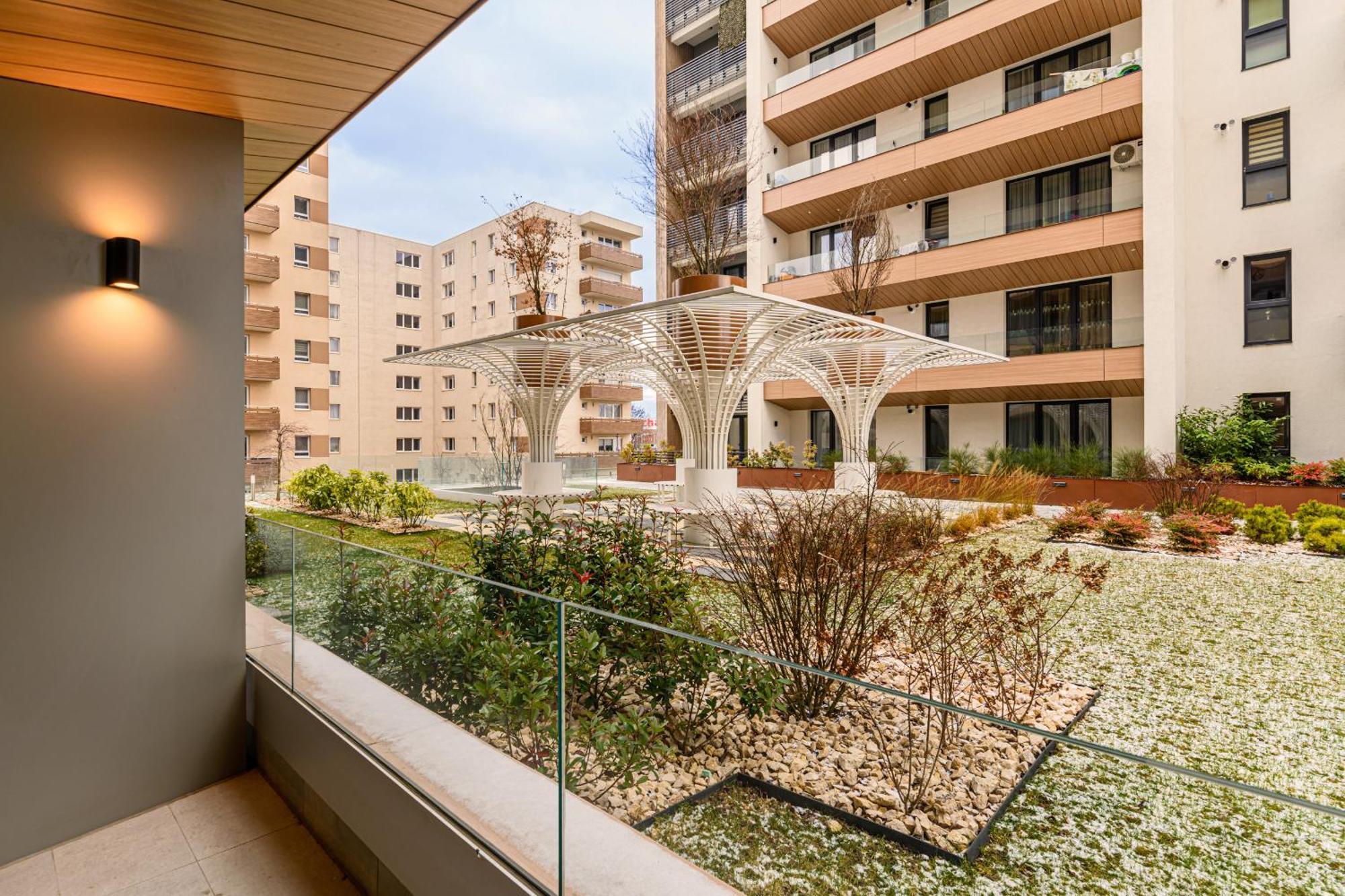 Luxury Landing Apartments Complex Qualis Брашов Екстериор снимка